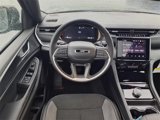 New 2025 Jeep Grand Cherokee Altitude image 4