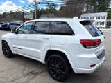 Used 2018 Jeep Grand Cherokee Altitude image 3