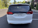 Used 2019 Chrysler Pacifica Touring-L image 6