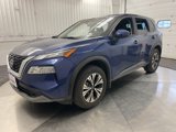 Used 2023 Nissan Rogue SV image 2