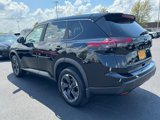 Used 2025 Nissan Rogue SV image 5