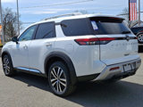 New 2025 Nissan Pathfinder Platinum image 3