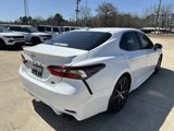 Used 2022 Toyota Camry SE image 5