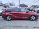 Used 2022 Toyota Sienna XSE image 2