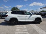 New 2025 Volkswagen Atlas Peak Edition SE image 4