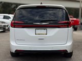 Used 2024 Chrysler Pacifica Touring-L image 4