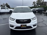 New 2025 Chrysler Pacifica Select image 4