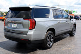 Used 2023 GMC Yukon XL AT4 image 4