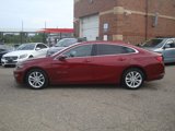Used 2017 Chevrolet Malibu LT image 2