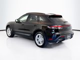 Certified 2024 Porsche Macan image 3