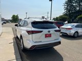 New 2025 Toyota Highlander Limited image 3