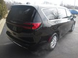 New 2025 Chrysler Pacifica Select image 4