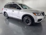 Used 2020 Nissan Pathfinder SL image 2