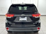 Used 2017 Toyota Highlander XLE image 4
