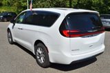 New 2026 Chrysler Pacifica Select image 6