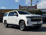 Used 2021 Chevrolet Suburban LT w/ Luxury Package image 2