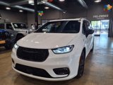 Used 2024 Chrysler Pacifica Premium image 4