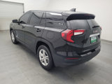 Used 2024 GMC Terrain SLE image 3