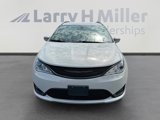 Used 2020 Chrysler Pacifica Touring-L w/ S Appearance Package image 3