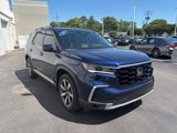 Used 2025 Honda Pilot Touring image 3