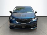 New 2025 Chrysler Pacifica Select image 2