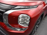New 2025 Mitsubishi Outlander SE image 5