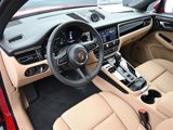 Used 2025 Porsche Macan image 4