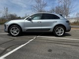 Certified 2024 Porsche Macan image 2