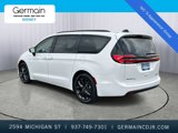 New 2025 Chrysler Pacifica Limited image 3