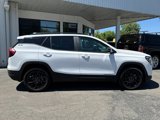 Used 2024 GMC Terrain SLE w/ Driver Convenience Package image 2