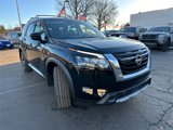 New 2025 Nissan Pathfinder Platinum image 5