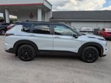 New 2025 Mitsubishi Outlander AWD image 3