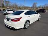 Used 2016 Nissan Altima 3.5 SL w/ 3.5 Technology Package image 5
