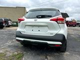 Used 2019 Nissan Kicks SR image 3
