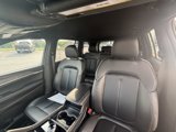 Used 2025 Jeep Grand Cherokee Limited w/ Black Appearance Package image 4