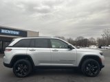 New 2025 Jeep Grand Cherokee Altitude image 5
