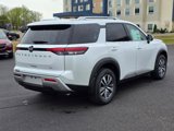 New 2025 Nissan Pathfinder SL image 3
