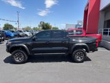 Used 2023 Chevrolet Colorado Z71 w/ Z71 Convenience Package 2 image 2
