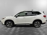 Used 2022 Subaru Forester Touring image 2