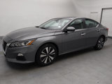 Used 2022 Nissan Altima 2.5 SV image 2