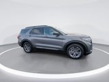 Used 2025 Ford Explorer Active w/ Active Comfort Package image 2