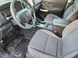 Used 2023 Nissan Frontier SV image 4