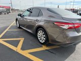 Used 2018 Toyota Camry LE image 3