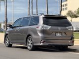 Used 2020 Toyota Sienna SE Premium image 3
