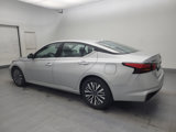 Used 2023 Nissan Altima 2.5 SV image 3