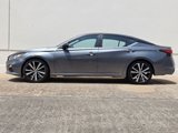 Used 2021 Nissan Altima 2.5 SR image 2