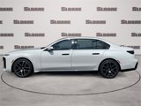 New 2026 BMW 750e xDrive image 2