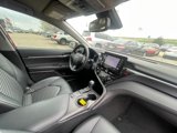 Used 2023 Toyota Camry SE w/ Convenience Package image 5