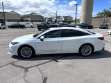 Used 2019 Toyota Avalon Limited image 4