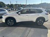 Used 2024 Nissan Rogue SV image 5